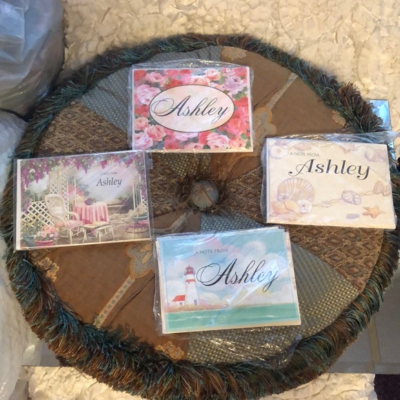 Ashley By 26 International Floral Note Cards - Picture 1 of 9